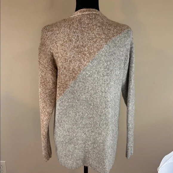 CAbi Tilt Cardigan Cotton Blend Oversized Sweater Tan and Gray XXS - Picture 5 of 15